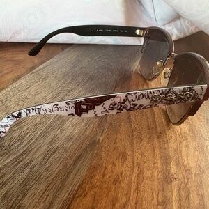 Burberry sunglasses